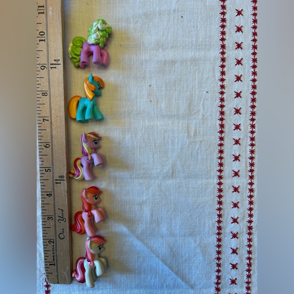 My Little Pony Lot of 5 Collectible Mini-Figures Kids Toys Gifts - Picture 4 of 10